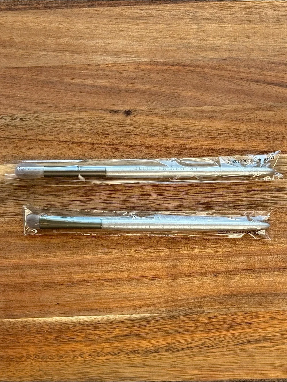 belle en argent eyeshadow brush duo